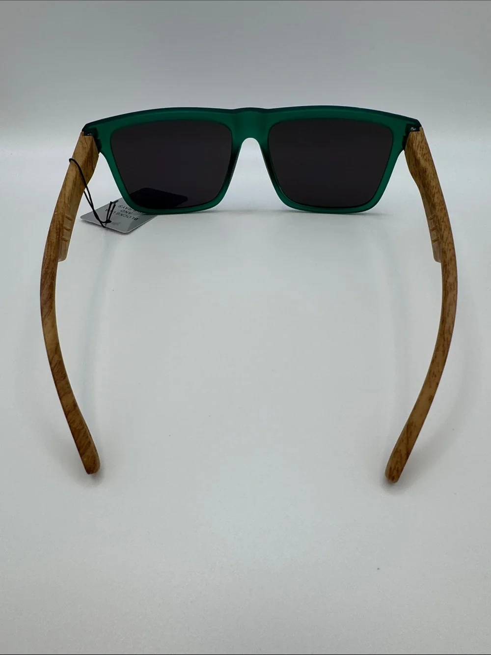 The Unbranded Brand stylish green